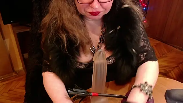 Miss Tress online show from 12.18.24