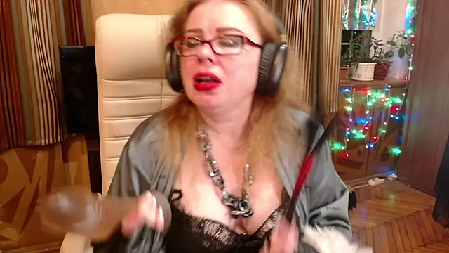 Miss Tress online show from 07.27.26