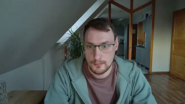 Snapshot of Relsxboy chatting on 02.26.25 Relsxboy online show from 02.26.25