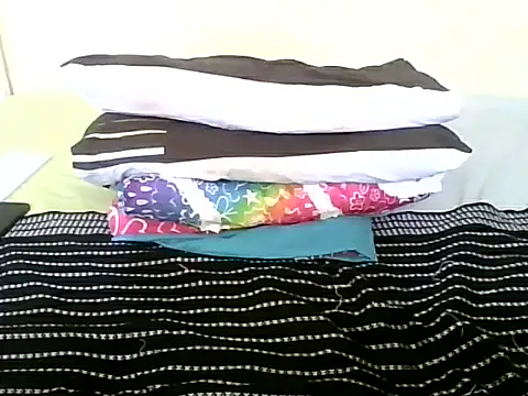 Snapshot of nisherjay chatting on 01.22.25 nisherjay online show from 01.22.25