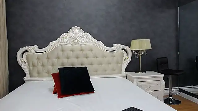 ArielBurn online show from 12.03.24