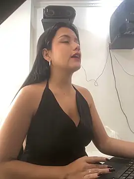 AbbyMillerrr online show from 12.12.24