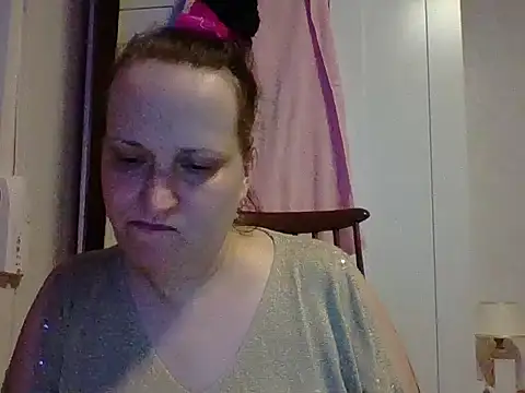  squirty cum lady  online show from 02.25.25