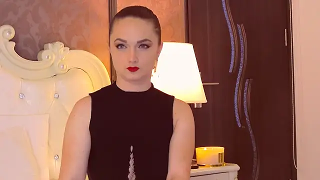 Snapshot of EllianaReese chatting on 03.23.25 EllianaReese online show from 03.23.25