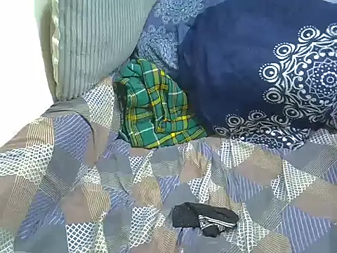 skinnysexynaughty online show from 02.23.26