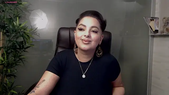 BustyAllyy online show from 02.26.25