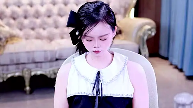 lilies-sweet online show from 07.25.26