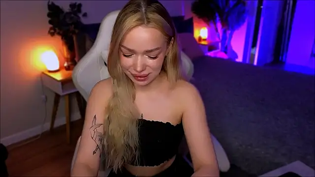 Lily Yin online show from 04.14.26