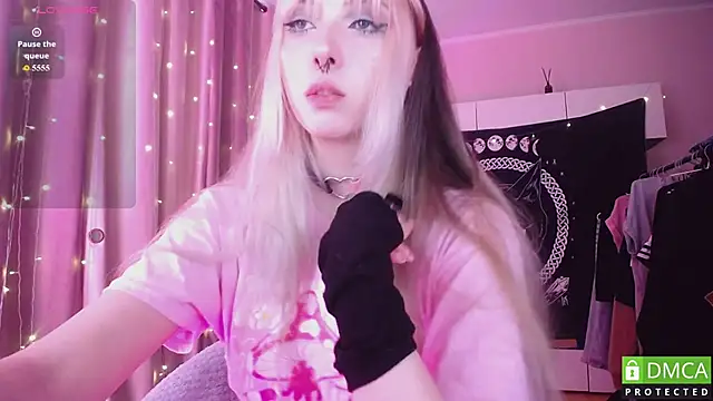JustMeowGirl online show from 06.30.26