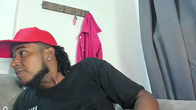 Snapshot of gavi_19cm chatting on 03.09.25 gavi 19cm online show from 03.09.25