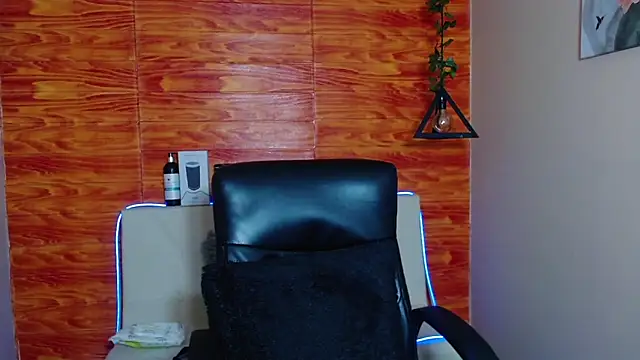 Bastiaan 28 online show from 01.18.25