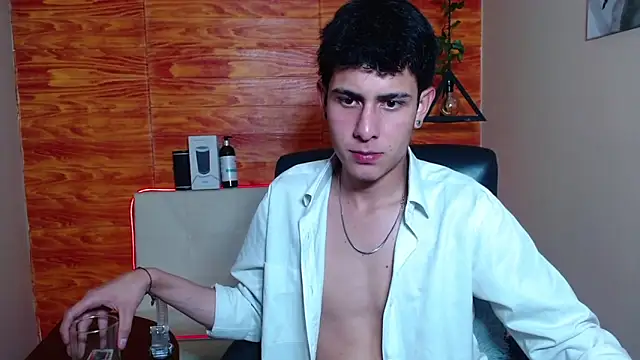 Bastiaan 28 online show from 01.21.25