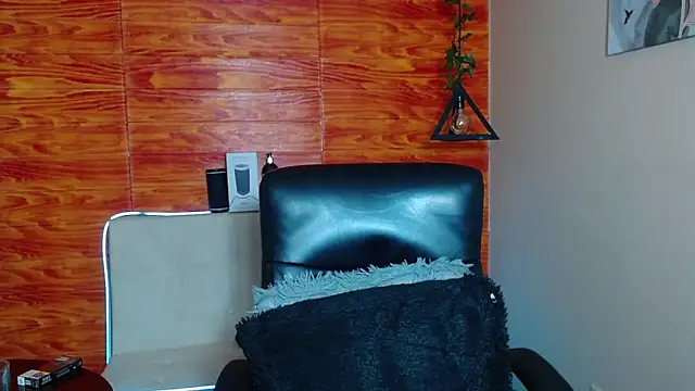 Bastiaan 28 online show from 01.31.25