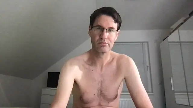 Snapshot of zxzx_cam1 chatting on 12.03.24 zxzx cam1 online show from 12.03.24