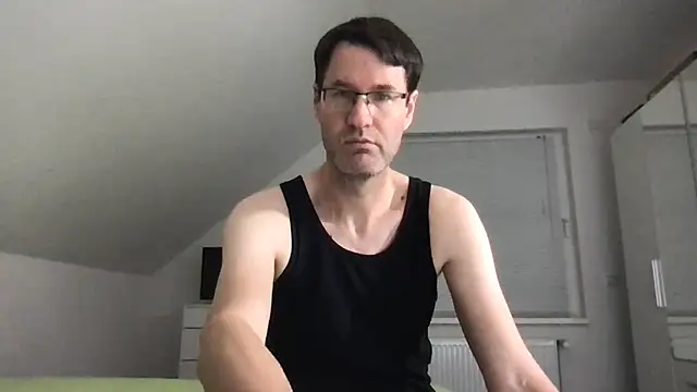 Snapshot of zxzx_cam1 chatting on 02.09.25 zxzx cam1 online show from 02.09.25