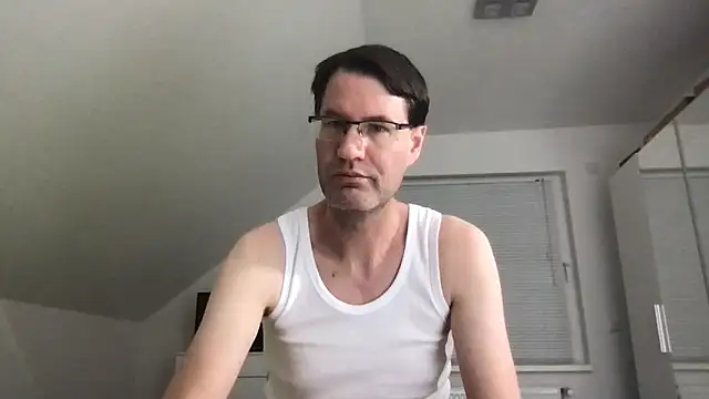 Snapshot of zxzx_cam1 chatting on 03.09.25 zxzx cam1 online show from 03.09.25