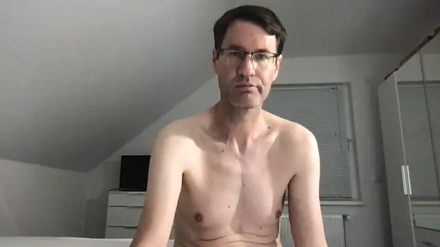 Snapshot of zxzx_cam1 chatting on 09.12.25 zxzx cam1 online show from 09.12.25