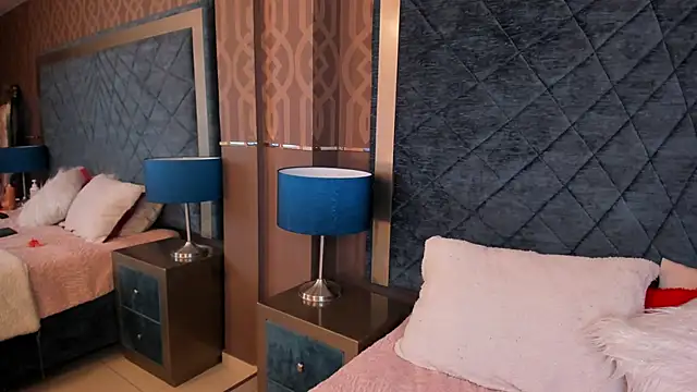 AdelaineBest online show from 02.04.25