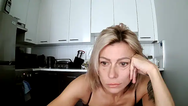 anechka1 online show from 10.04.25