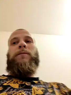 Snapshot of AbukLoko chatting on 10.27.25 AbukLoko online show from 10.27.25