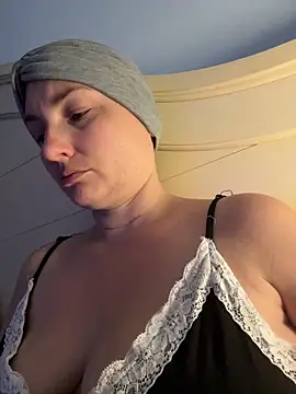 MilfyMrsRobinson online show from 05.26.26