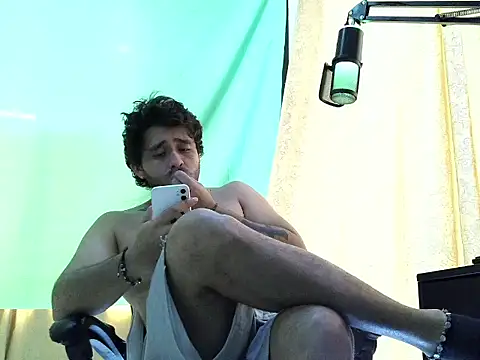 aronmiller404 online show from 07.28.26