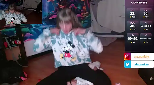 charlotbelucci  online show from 02.25.25