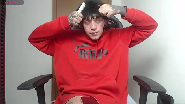 charlotbelucci  online show from 10.22.25