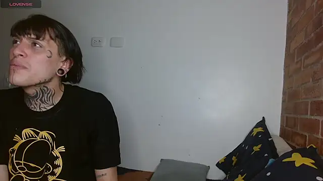 charlotbelucci  online show from 12.18.25