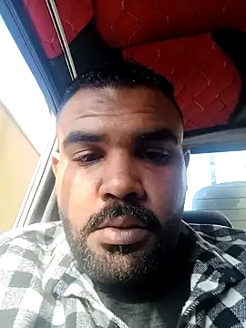 Snapshot of ListedLoin chatting on 01.24.25 ListedLoin online show from 01.24.25