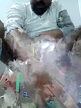 Snapshot of ListedLoin chatting on 02.18.25 ListedLoin online show from 02.18.25