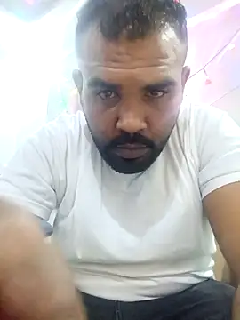 Snapshot of ListedLoin chatting on 03.16.25 ListedLoin online show from 03.16.25