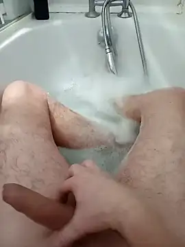 Snapshot of killminou chatting on 02.22.25 killminou online show from 02.22.25