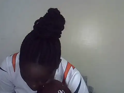 HOT-JAZMINE online show from 05.17.26