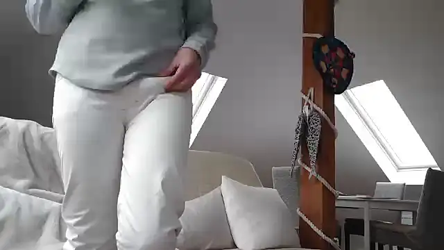 maxmueller321 online show from 12.04.24