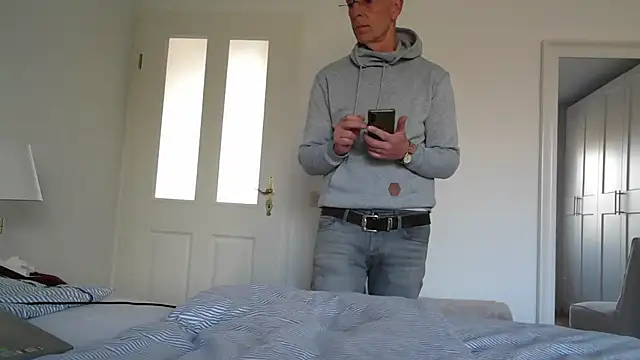 maxmueller321 online show from 03.30.26