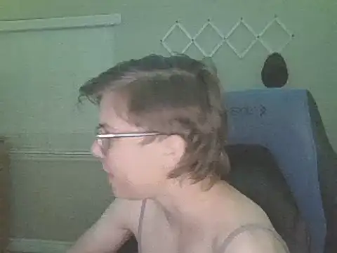 Snapshot of KaliSnow199623 chatting on 02.02.25 KaliSnow199623 online show from 02.02.25