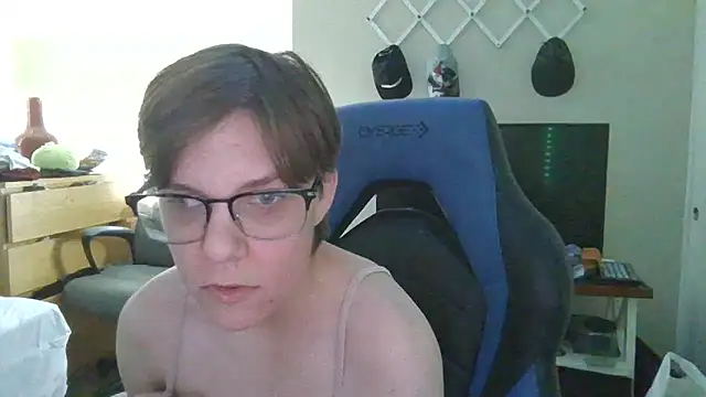 Snapshot of KaliSnow199623 chatting on 02.17.25 KaliSnow199623 online show from 02.17.25