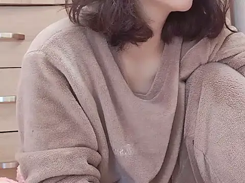 Snapshot of Pink_cream chatting on 03.01.25 Pink cream online show from 03.01.25