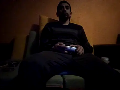 Snapshot of Angel_Coronel chatting on 02.15.25 Angel Coronel online show from 02.15.25