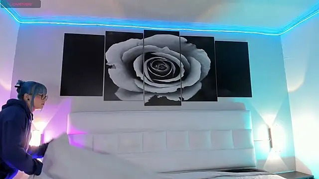 sofi bakerr online show from 09.16.25