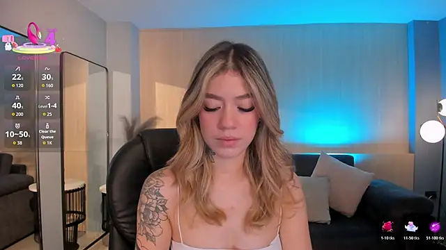 ViolettHansson online show from 11.08.25