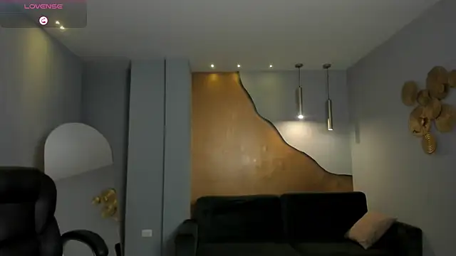 AliceHarper  online show from 05.18.26