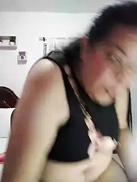 Snapshot of lunanataly chatting on 02.10.25 lunanataly online show from 02.10.25