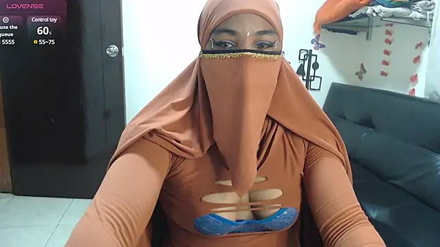 Snapshot of Aaliyah_brown chatting on 03.02.25 Aaliyah brown online show from 03.02.25