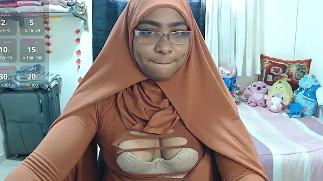 Aaliyah brown online show from 11.03.25