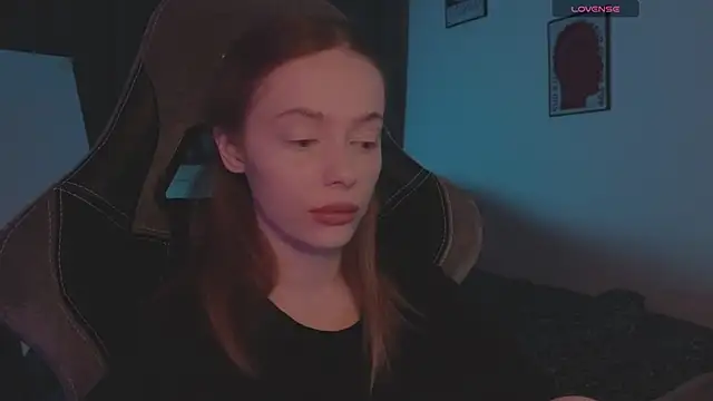  MayShy  online show from 09.25.25