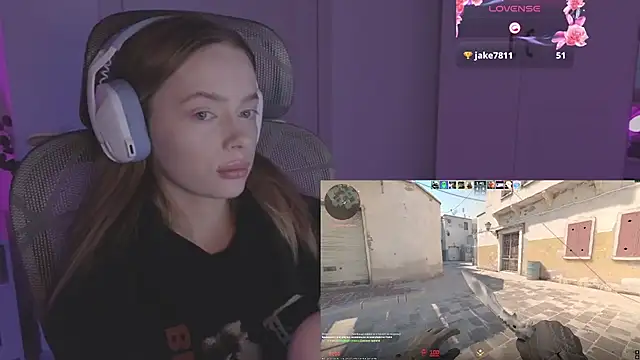  MayShy  online show from 11.21.25