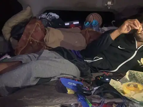 SlimeCrownzOut5 online show from 02.13.26