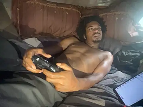 SlimeCrownzOut5 online show from 04.11.26